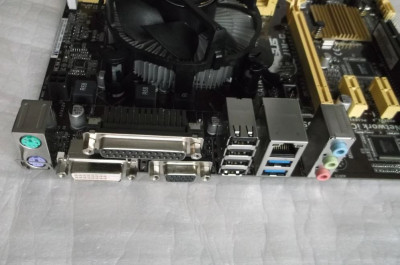 Asus H81M-C+ Pentium G 3260 + cooler + shield socket LGA 1150 foto