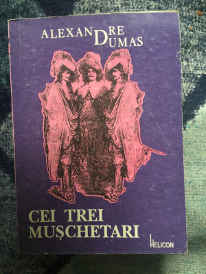 n3 Cei trei muschetari - ALEXANDRE DUMAS foto