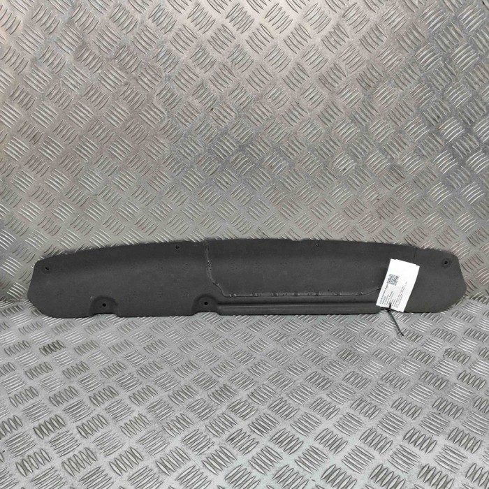 Scut motor central spate BMW 3 G20, G28 2024 OEM: 7439134