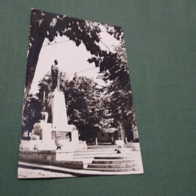 CARTE POSTALA IASI STATUIA LUI MIHAI EMINESCU CIRCULATA foto