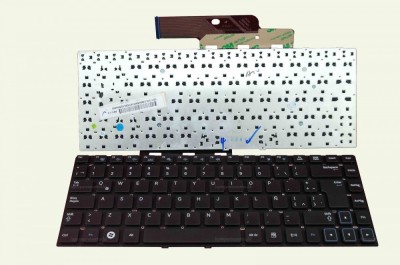 Tastatura Samsung 300V4A neagra fara rama uk foto