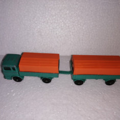 bnk jc Lesney Matchbox no 1 + 2 - Mercedes Truck + Trailer