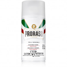 Proraso White spumă pentru bărbierit pentru piele sensibilă 300 ml