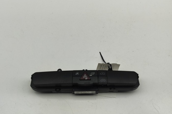 Panou de butoane VW CRAFTER 30-50 Furgon 2E_ 2016 OEM: A9068700310,A9068701910,A9064420023 | 31058309