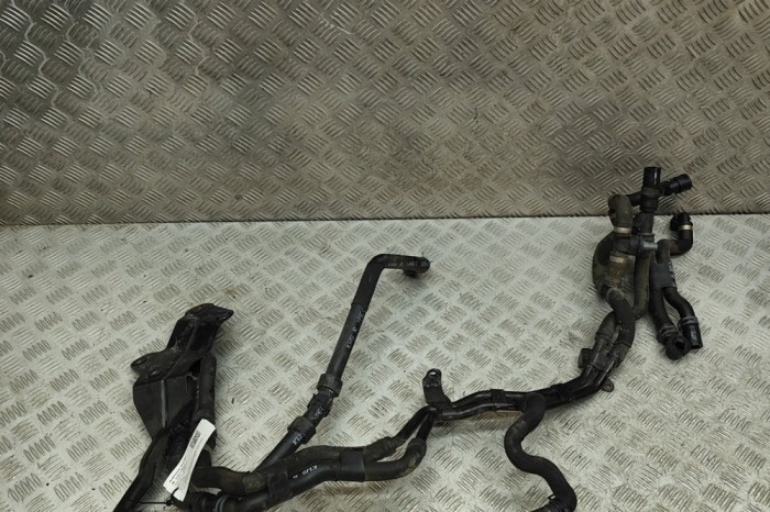 Furtun de lichid de răcire AUDI A3 Sportback 8VA, 8VF 2018 OEM: 5Q0121065H,5Q0820507L 30719074