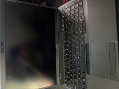 Vand laptop business Dell Latitude 5500 foto