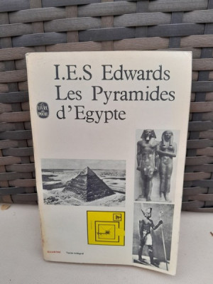 Les pyramides d&amp;#039;Egypte - I.E.S. Edwards foto