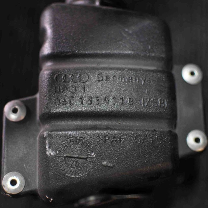 Furtun AUDI A6 4B2, C5 2004 OEM: 06C133354G