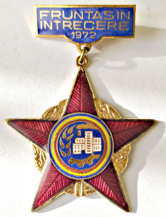 INSIGNA FRUNTAS IN INTRECEREA SOCIALISTA 1972