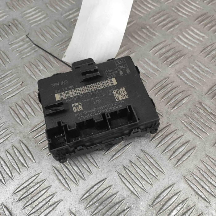 Modul de control ușă dreapta spate PORSCHE CAYENNE Coupe 9YB 2019 OEM: 4M1959595J,4M1959595D 30057646
