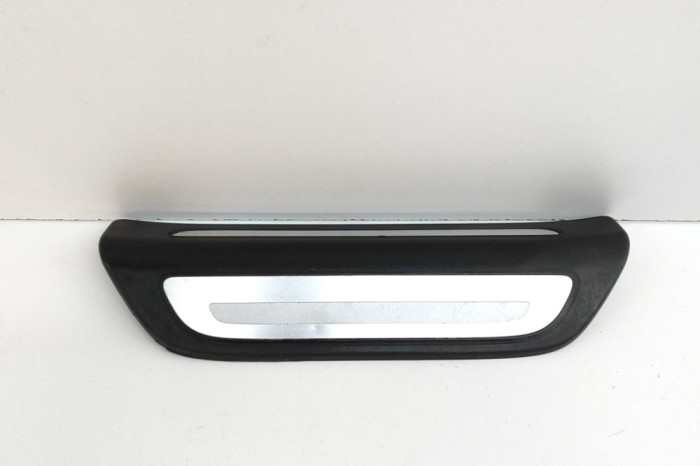 Ornament prag dreapta spate AUDI Q3 8U 2014 OEM: 8U0853376A 24460676