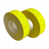 Cumpara ieftin Set 2 benzi reflectorizante autoadezive verde fluorescent, 10 m x 5 cm fiecare, rezistente la intemperii, reflectie intensa, pentru marcaj, semnalizar