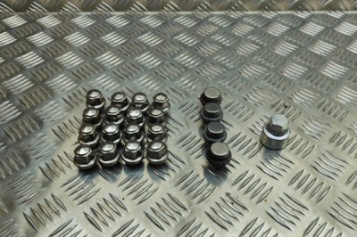 Set prezoane roata FORD PUMA J2K, CF7 2024 OEM: 77FB-1711-AC | 31988874 foto