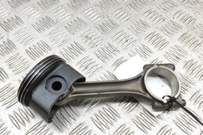 Piston VW PASSAT Variant B8 3G5 2021 OEM: 05L105401,05L107065T 30746511 foto