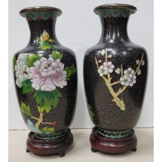 Pereche de vaze Cloisonne, China, Secol 20