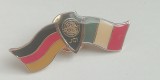 QW9 N7 54 - insigna - tematica nationala - steaguri - JCI Germania - Romania
