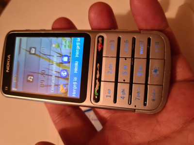 Telefon mobil Nokia C3 foto