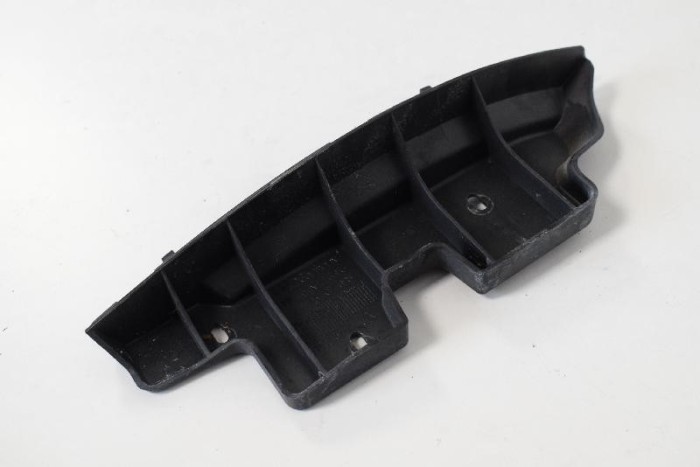 Suport bara de protecție dreapta spate AUDI A6 Avant 4F5, C6 2011 OEM: 4F5807898 | 3965052