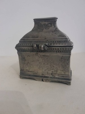 Chrismatorium vintage Franta 1750 foto