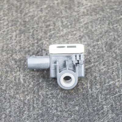 Senzor de impact lateral dreapta BMW 3 F30, F80 2014 OEM: 9234989 10009334 foto
