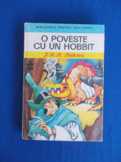 J.R.R. TOLKIEN - O POVESTE CU UN HOBBIT , ILUSTRATII LIVIA RUSZ , 1975 foto