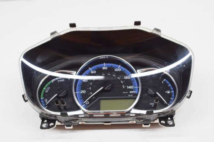 Ceas de bord TOYOTA YARIS _P13_ 2015 OEM: 83800-0UL70,MB157570-5570 14862346