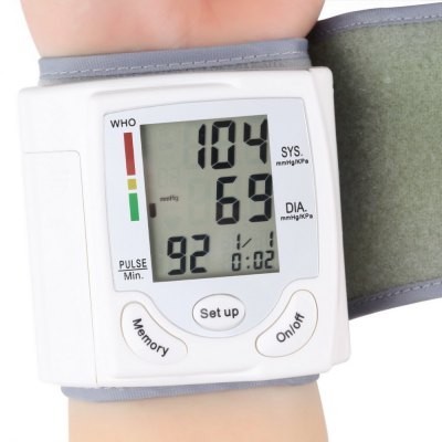 Aparat pentru masurarea tensiune si puls tensiometru Aparat pentru masurarea tensiune si puls tensiometru