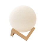 Lampă de veghe Lună 3D Moon Light - Lumina Multicoloră cu LED, 7 Nuanțe, Control Tactil al Culorii, Funcționează cu Baterii, Suport de Plastic Inclus,
