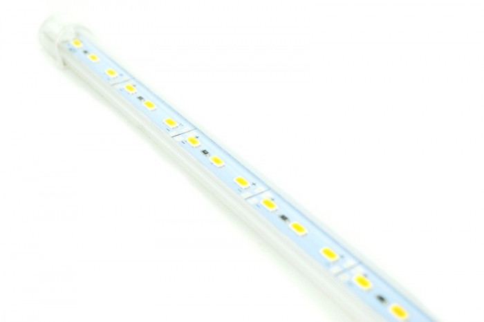 Banda led rigida 5630 korea chip cu profil 886AL 1m. 12V. Lumina ROSIE 6000k 18W. Cod: ALSZ05 R Automotive TrustedCars