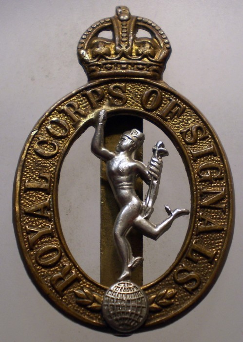 I.179 INSIGNA MILITARA MAREA BRITANIE ANGLIA ROYAL CORPS OF SIGNALS 48,5/30mm