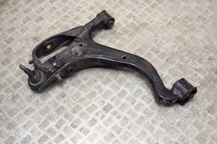 Braț inferior dreapta față LAND ROVER DISCOVERY III L319 2005 14709922