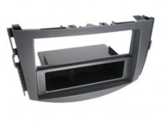 Rama adaptoare bord pentru montare CD-player / casetofon auto Toyota RAV4 M463178 - RAB18546 foto