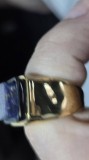 Inel vintage din metal comun aurit cu lapislazuli