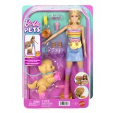 Set Barbie Pets cu papusa Barbie pe role, catel si accesorii
