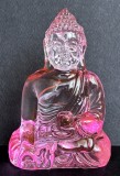 Buddha pe tronul de lotus - statueta din sticla roz, simbol al minții pure și iluminate