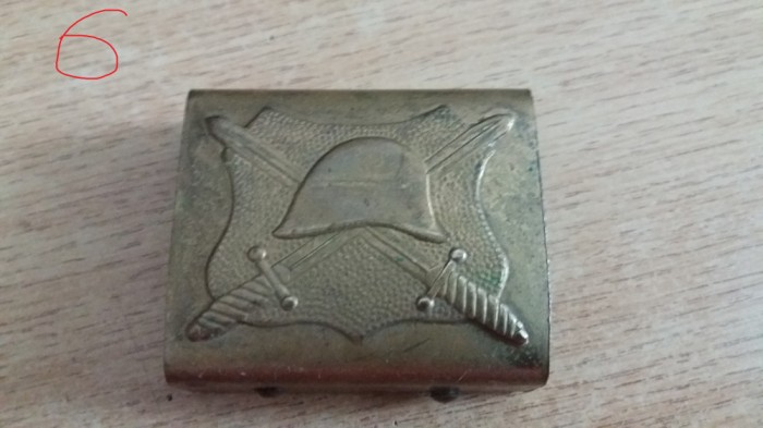 QW14 - Pafta militara - anii 90 - auriu - piesa de colectie