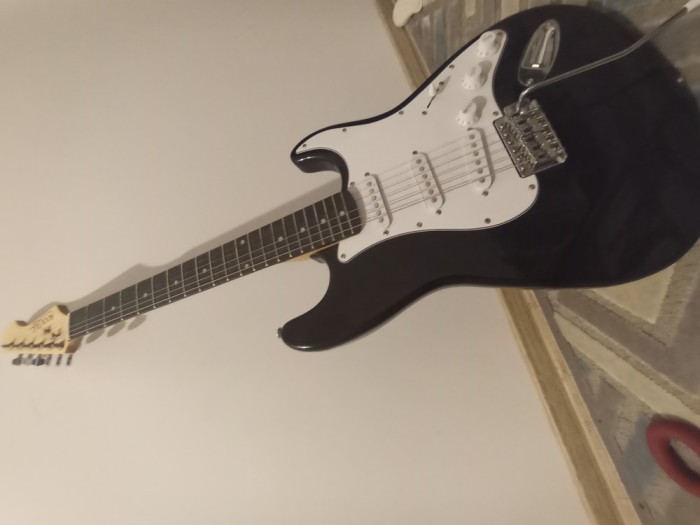 Chitară Electrică+ amplificator + procesor