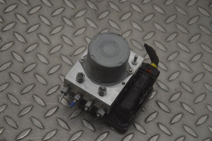Pompa ABS TESLA MODEL Y 2022 OEM: 1044745-00-B 24481542