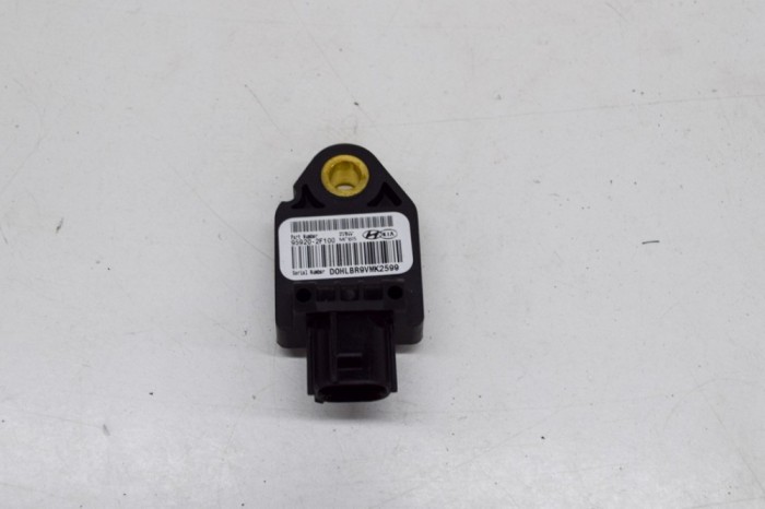 Senzor de impact lateral st&acirc;nga HYUNDAI SONATA V NF 2005 OEM: 95920-2F100 13957835