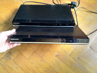 2 buc DVD player SAMSUNG DVD-D530/D360 cu usb,divx,hdmi foto