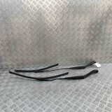 Braț ștergător față FORD KUGA III DFK 2025 OEM: LV4B-17527-AC,LV4B-17526-AC 31456769