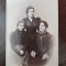 Fotografie 3 femei, pe carton, sfarsit de secol XIX