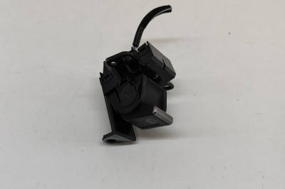 Buton fr&amp;acirc;nă de m&amp;acirc;nă LEXUS UX _AA1_, _AH1_, _MA1_ 2022 OEM: 84390-76011 30273162 foto