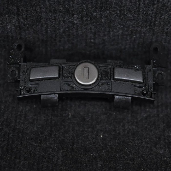 &Icirc;ncuietoare haion BMW 7 E65, E66, E67 2005 OEM: 81422001 1420389