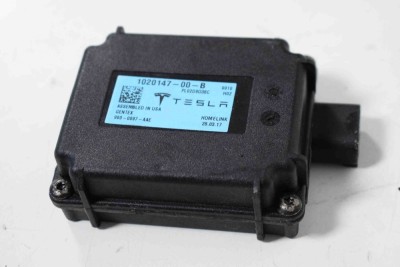 Alt modul de control TESLA MODEL S 2016 OEM: 1020147-00 3642171 foto