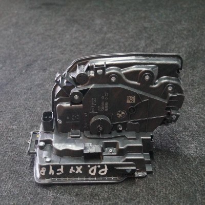 &amp;Icirc;ncuietoare ușă dreapta față BMW X1 F48 2015 OEM: 7281934 2071053 foto