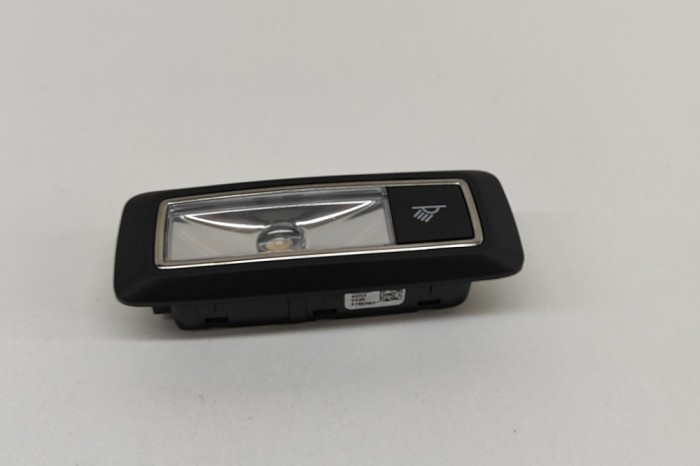 Iluminare interioară SKODA KAROQ NU7 2023 OEM: 3V0947303 25398829