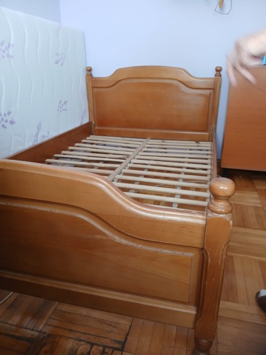 V&acirc;nd pat și/sau șifonier IAȘI