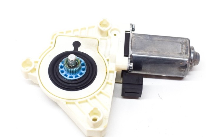 Motor macara geam ușă dreapta spate AUDI Q5 FY 2021 OEM: 80A959811 20446103