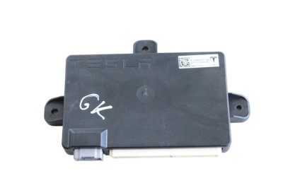 Modul de control ușă st&amp;acirc;nga spate TESLA MODEL X 2020 OEM: 1045490-00-H 24821101 foto
